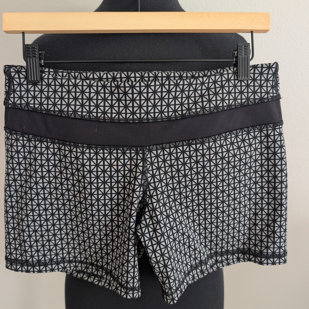 Lululemon Athletica Geometric Black and Gray Shorts